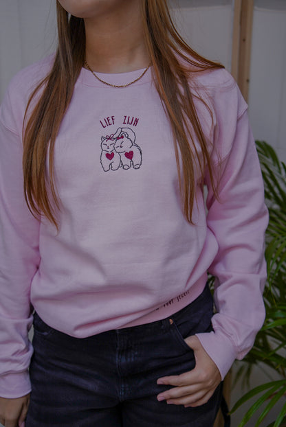 Lief zijn.  (Sweater)