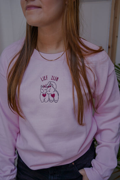 Lief zijn.  (Sweater)